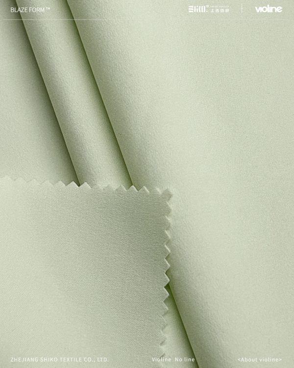 BLAZE FORM ™ · 曜彩 ™ 20D 细斜N66软壳（透气膜）- SGA260422