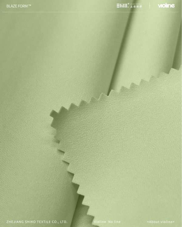 BLAZE FORM ™ · 曜彩 ™ 20D 细斜N66软壳（PU）- SGA260395