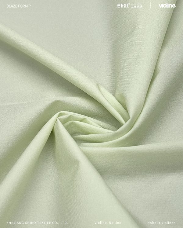 BLAZE FORM ™ · 曜彩 ™ 20D 细斜N66软壳（干爽工艺）- SGA260397