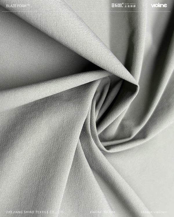 BLAZE FORM ™ · 曜彩 ™ Flux 20D超柔登山布 -SGA240593