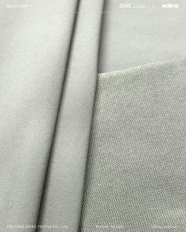 BLAZE FORM ™ · 曜彩 ™ Flux 20D超柔登山布 -SGA240593