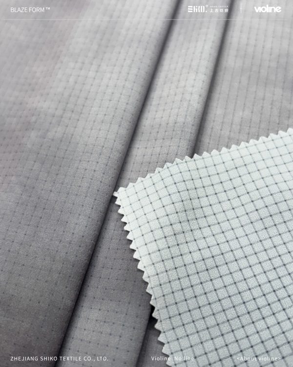 BLAZE FORM ™ · 曜彩 ™ Flux 涤纶弹力洞洞布（数码印花）- SGA250392